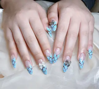 ネイル コウ ヨウのネイルデザイン