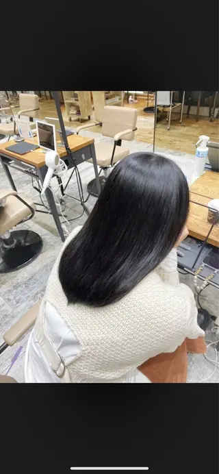 セミロング 新宿/レイヤー 顔周りカット溝手優太のヘアスタイル