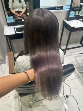 カラー 透明感カラー💙 束感マツエク🪼海月のヘアスタイル