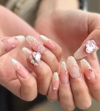 ネイル 新山 聖のネイルデザイン