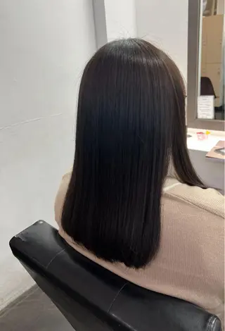 セミロング 樽川 紗月のヘアスタイル