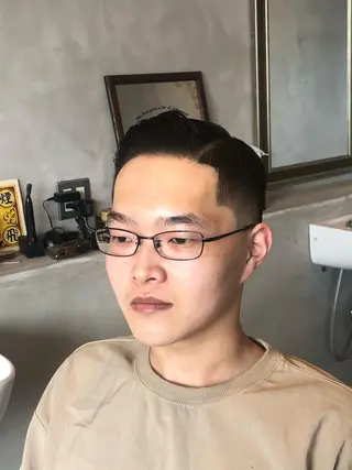 ショート メンズ BARBER SHOP FOURSEASON所属・OHNISH RYUSEIのヘアスタイル