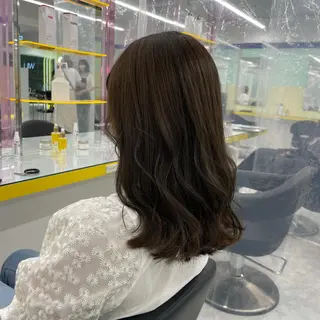 セミロング カラー ヘアアレンジ ☁️縮毛矯正✖️ 透明感☁️りくのヘアスタイル