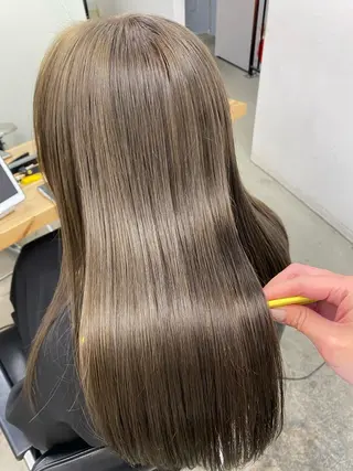 ロング カラー パーマ ヘアアレンジ メンズ キッズ ネイル マツエク・マツパ 暖色系/透明感 治野心のヘアスタイル