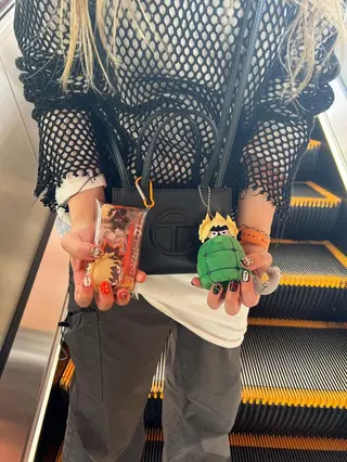 ミディアム RISA nail gleeのネイルデザイン