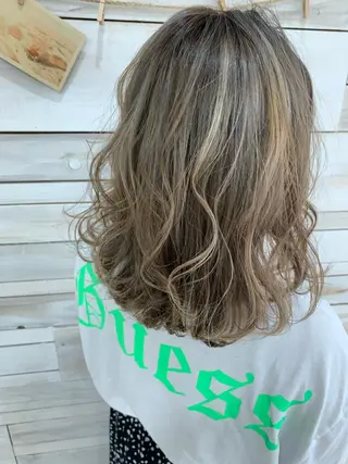 ミディアム ハッシュカット/ボブ /レイヤー/彩奈のヘアスタイル