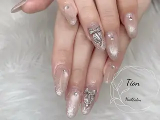 ネイル Nailsalon Tion武蔵小杉店所属・Nailsalon Tion武蔵小杉店のネイルデザイン
