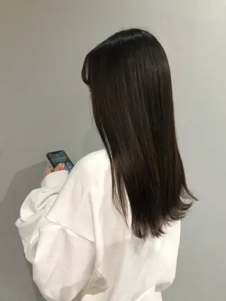 ロング カラー VIEWユリナ メイク/ カットのヘアスタイル