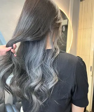 セミロング カラー GiseL アンリのヘアスタイル