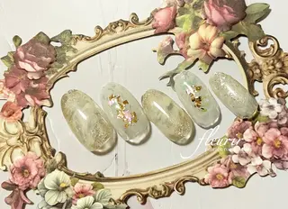 ネイル フルリール 【プライベートサロンのネイルデザイン