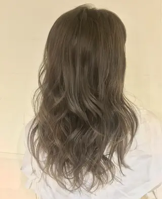 セミロング カラー パーマ さかい なつみのヘアスタイル