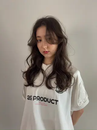 ロング カラー 菊地 柚乃のヘアスタイル