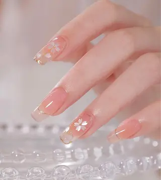 ネイル D-BEAUTY Nailsalonのネイルデザイン