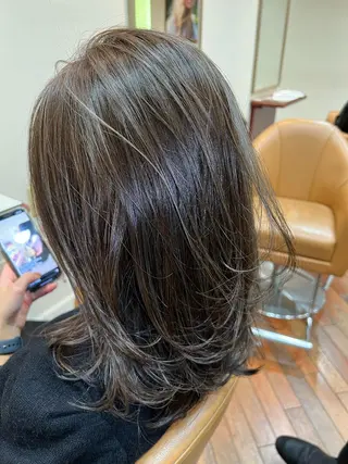 ミディアム カラー 似合わせカット/ すずきたつやのヘアスタイル