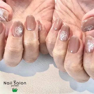 ネイル ペリドット えみのネイルデザイン