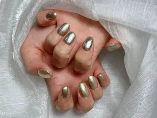 ネイル U·Mi nail salon所属・U·Mi 上野御徒町容のネイルデザイン