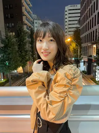 ミディアム 福原 亜祐美のヘアスタイル