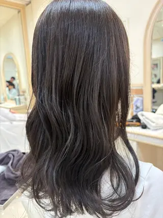 セミロング 副店長 星野 梨南葉のヘアスタイル