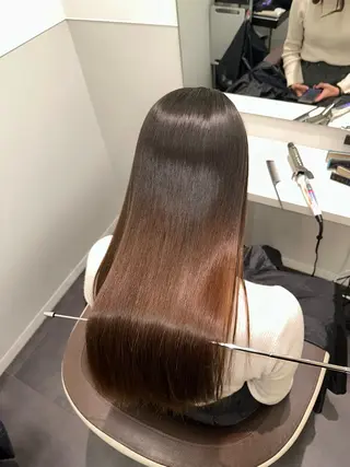 セミロング Wisteria所属・美髪特化✨ 伊織✨縮毛矯正✨のヘアスタイル