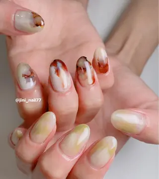 ネイル JINI NAIL所属・ジニ ネイルのネイルデザイン