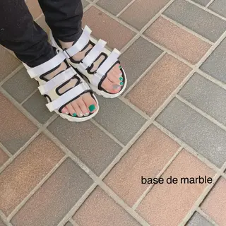 ネイル オモルフィ所属・カラーリスト marumoのヘアスタイル