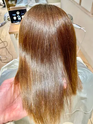 セミロング カラー afloatkobe所属・美髪/髪質改善 川口凌弥のヘアスタイル