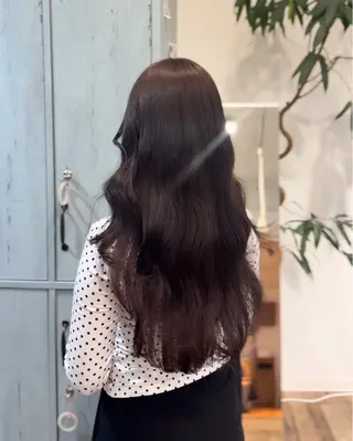 ロング yuzua/オリーブ /透明感/レイヤーのヘアスタイル