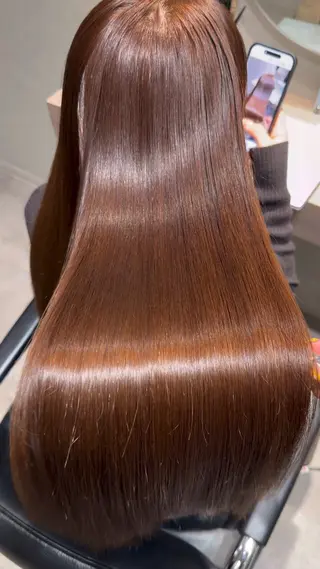 ロング MiU所属・韓国×髪質改善×美髪 縮毛矯正×レイヤーのヘアスタイル