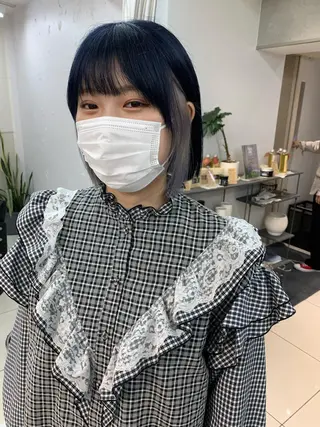 ショート カラー raika .のヘアスタイル