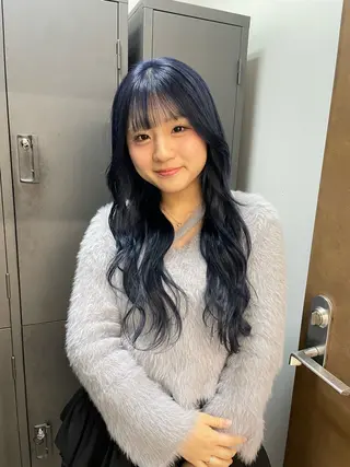 ロング カラー カットモデル/ ハイトーン/ゆうあのヘアスタイル