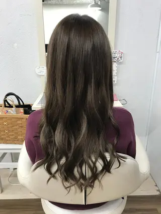 ロング GLOSS 心斎橋 山上のヘアスタイル