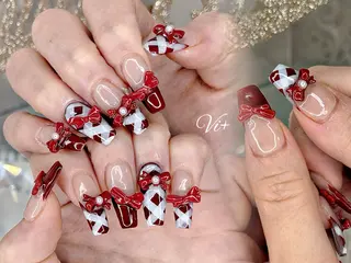 ネイル ✨Nailsalon Vi+✨のネイルデザイン