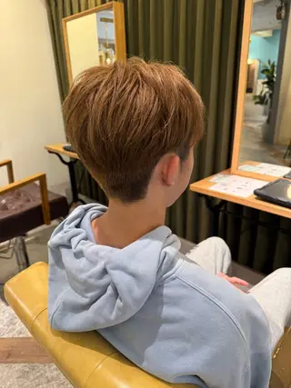 メンズ 有田 虹美　艶カラー✨のヘアスタイル