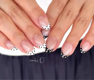 ネイル 大人可愛いネイル🎗 Hinaのネイルデザイン