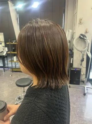 ミディアム カラー 友滝 真菜美のヘアスタイル