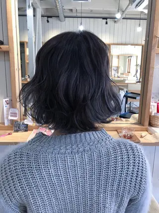 ショート カラー DEE okazakiのヘアスタイル