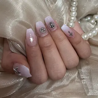 ネイル &ME シシのネイルデザイン