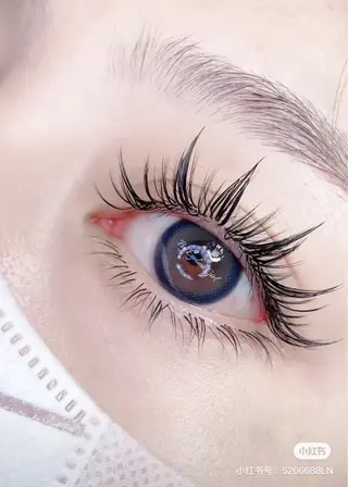 マツエク・マツパ ザッボム所属・ビン 《M》のマツエク・マツパデザイン