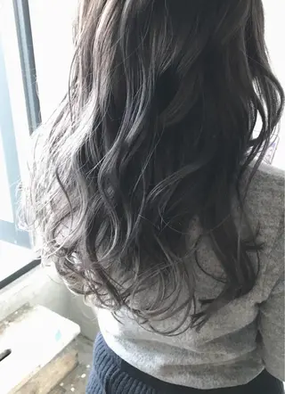 ロング カラー パーマ ヘアアレンジ ナツメダ ダイキのヘアスタイル