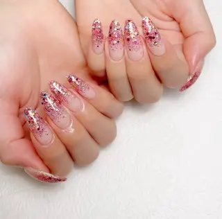 ネイル 🐈‍⬛ Minamiのネイルデザイン