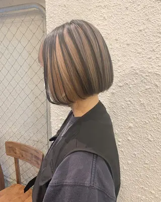 ミディアム ブリーチ/ウルフ ハッシュカット/石山のヘアスタイル