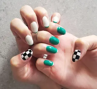 ネイル nailstudio eviz新宿店のネイルデザイン