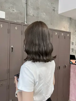 ミディアム カラー era所属・azumi/ボブ/暖 色/オリーブ/縮毛のヘアスタイル