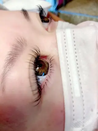 マツエク・マツパ 横山 千春のヘアスタイル