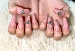 ネイル プライベートサロン S+(エスプラス)のネイルデザイン