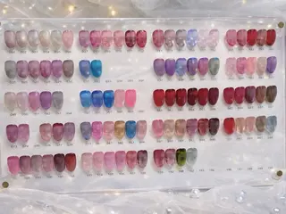 ネイル まお✨新宿三丁目1分 パラジェルのネイルデザイン