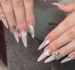 ネイル Pure&Rich Nailのネイルデザイン