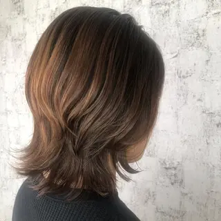 ミディアム ベージュ/インナー カラー🤍Rieのヘアスタイル
