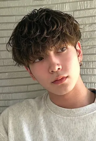 ショート メンズ フェザーショート/ メンズカラー/龍稀のヘアスタイル