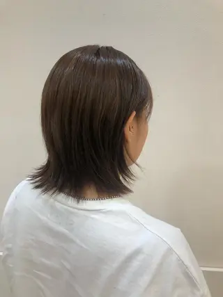 ミディアム カラー 内田温子大人女性 ハイライト、ボブのヘアスタイル